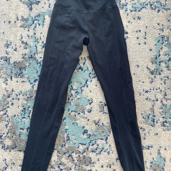 Buff Bunny Baddie Legging, Size Small, Excellent Condition - Picture 5 of 7